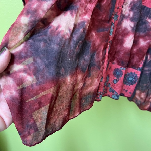 LOGO by Lori Goldstein Red and Black Sleeveless Top - Picture 5 of 9